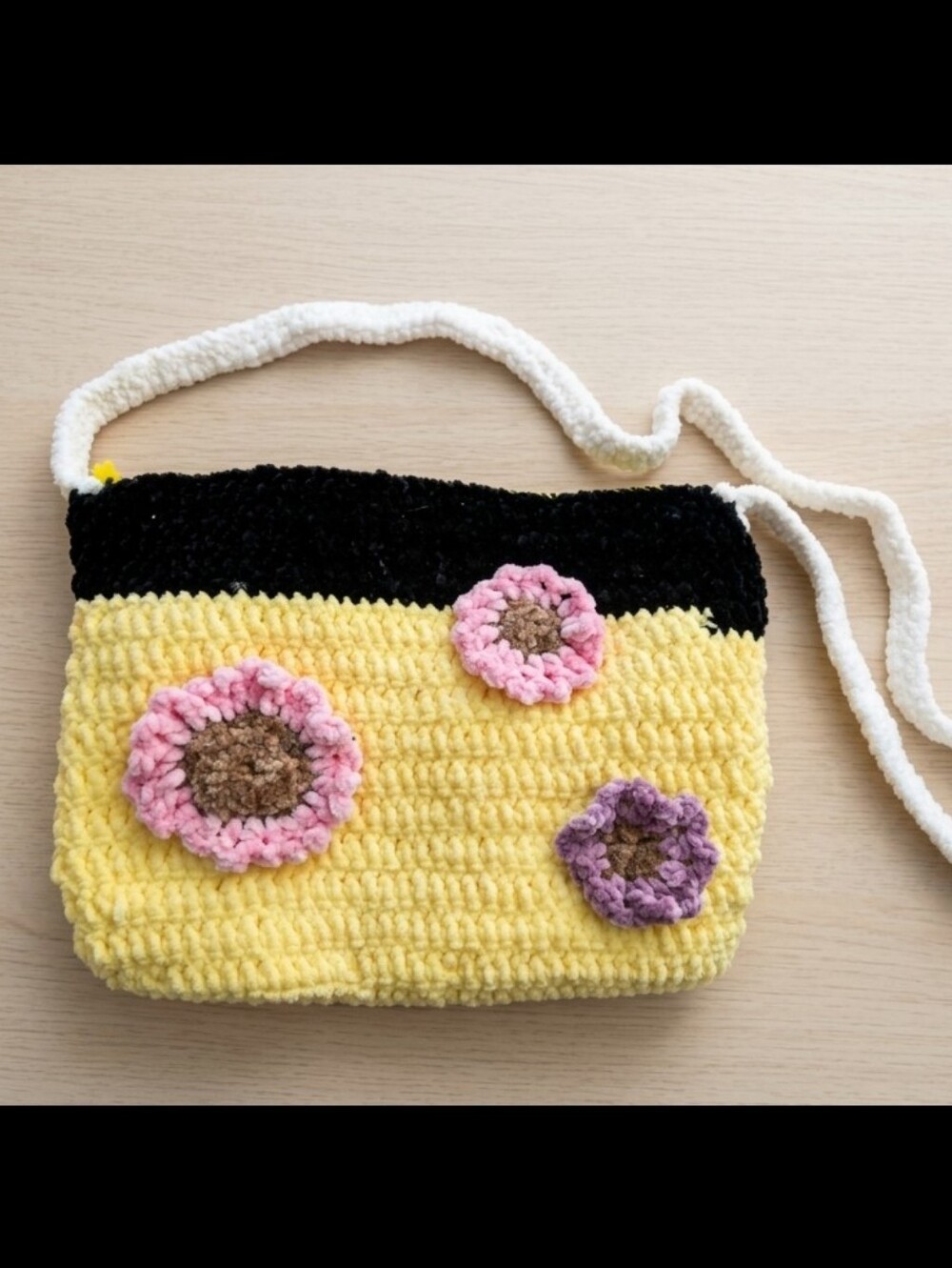Handmade Yellow & Black Crochet Crossbody Bag with Floral Appliqué - Picture 3 of 4